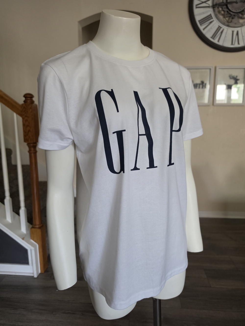 GAP Womens White Logo Tee Size L New With Tags